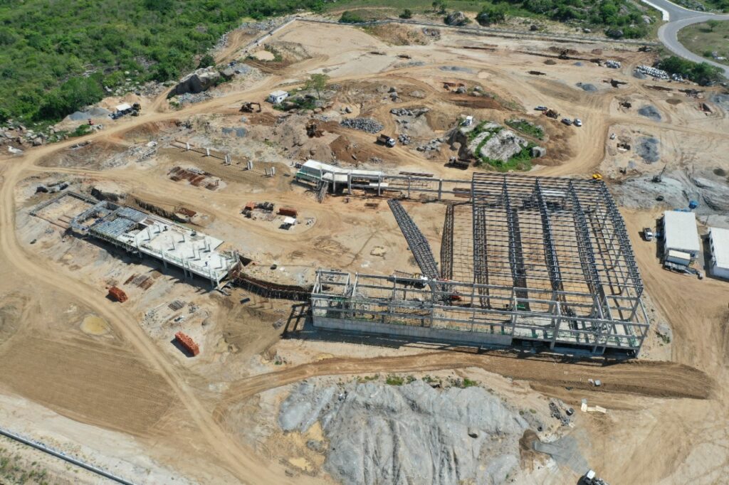Obra no centro de convenções de CG
